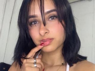 Xem hồ sơ đầy đủ của ameliayeop09