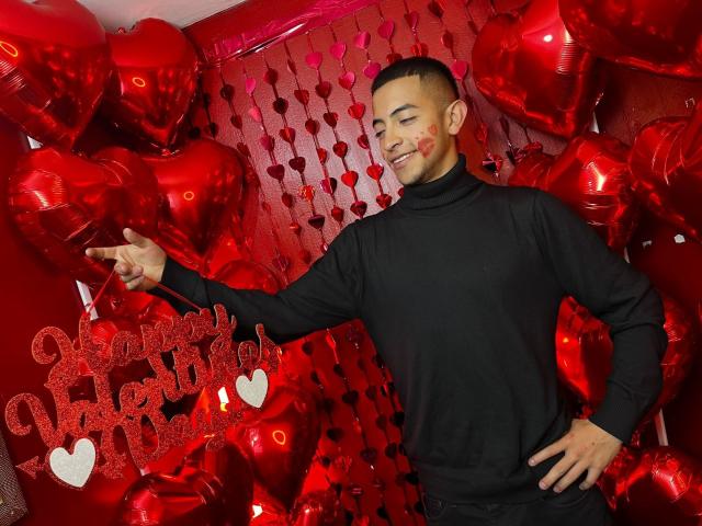 CrimsonSecretts - Live sexe cam - 28837055