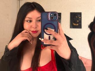 Vedere il profilo completo di EmaJames