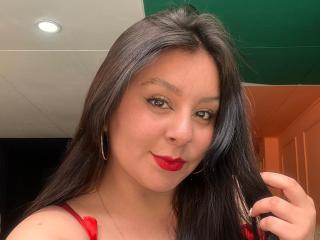 Xem hồ sơ đầy đủ của EmaJames