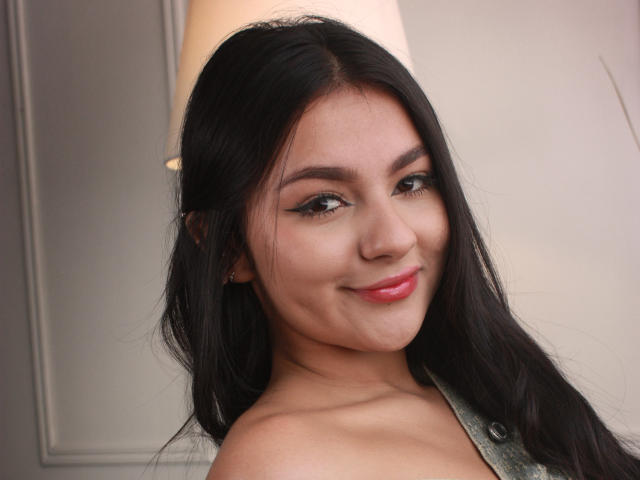 AlessiaFerry - Live sexe cam - 28838465