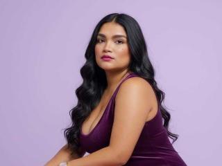 Xem hồ sơ đầy đủ của LyraaBlack