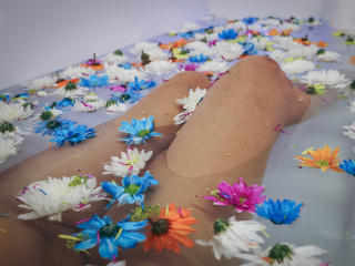 Ver a ficha detalhada de LiinaSantacruz