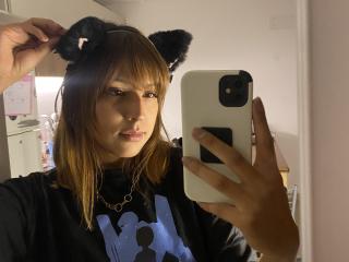 Ver a ficha detalhada de KiaraHernandezX