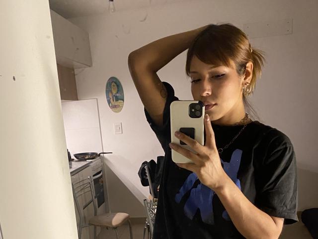 KiaraHernandezX - Live sexe cam - 28844822