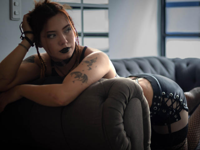 EmmaThomsonn - Live sexe cam - 28848161