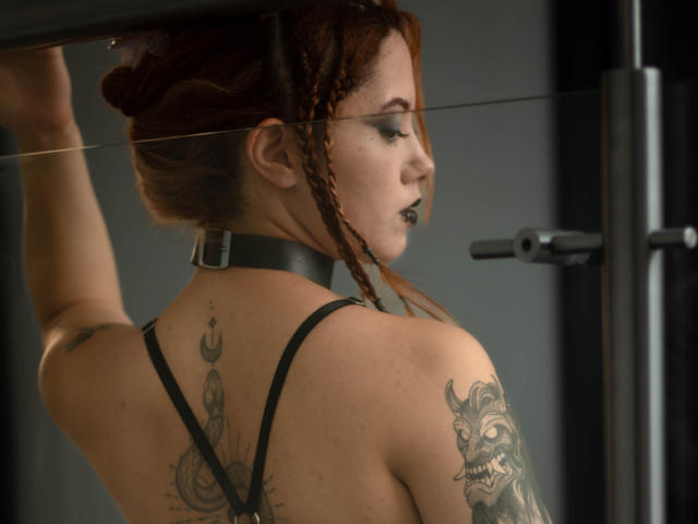 EmmaThomsonn - Live sexe cam - 28848173