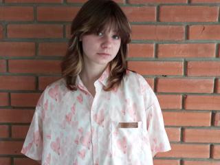 Ver a ficha detalhada de AnnaWestt