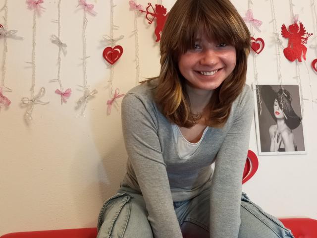 AnnaWestt - сексуальная веб-камера в реальном времени - 28848302