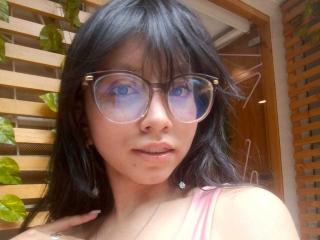 Ver a ficha detalhada de VioletXBloom