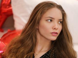 Ver a ficha detalhada de AlicePearl