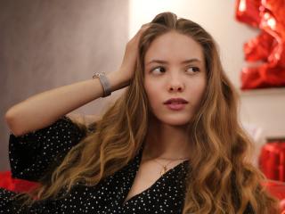 Ver la ficha detallada de AlicePearl