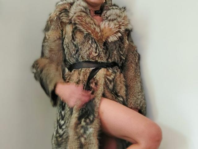 OrianaLaFrancaise - Live porn &amp; sex cam - 28850495