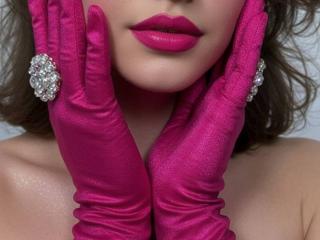 Ver a ficha detalhada de LariElla