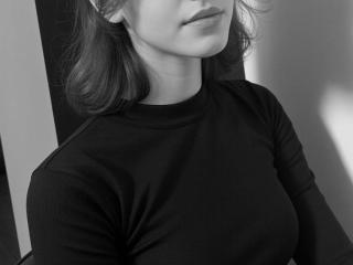 Ver la ficha detallada de LariElla