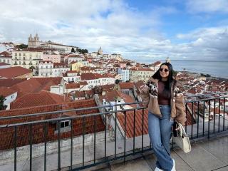 Ver a ficha detalhada de IsabellaJames