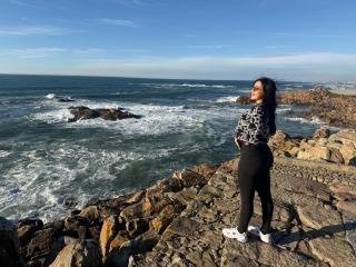 Ver la ficha detallada de IsabellaJames