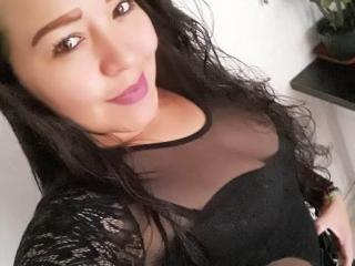 Ver la ficha detallada de IvannaLemongrass