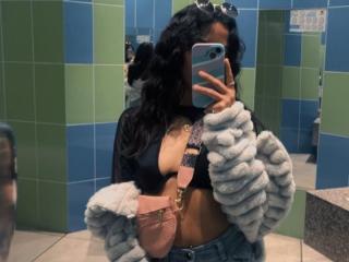 Ver a ficha detalhada de MyaaTyler