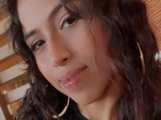 Ver a ficha detalhada de MyaaTyler