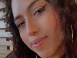 Ver a ficha detalhada de MyaaTyler