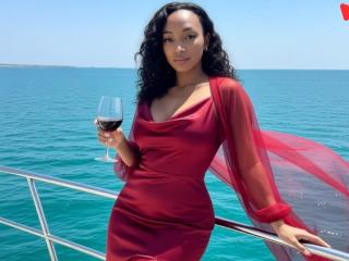 Ver la ficha detallada de VikkyHot