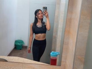 Xem hồ sơ đầy đủ của NiaWhitee