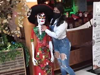 Xem hồ sơ đầy đủ của ArianithaXox