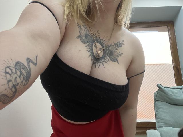 DiLaria - Live porn &amp; sex cam - 28859588