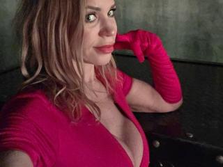 Ver a ficha detalhada de PamellaaOh