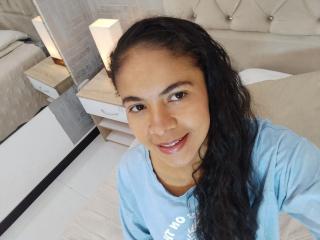 Xem hồ sơ đầy đủ của CanelaaSwett