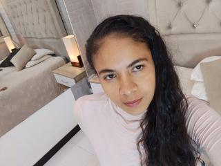 Ver la ficha detallada de CanelaaSwett