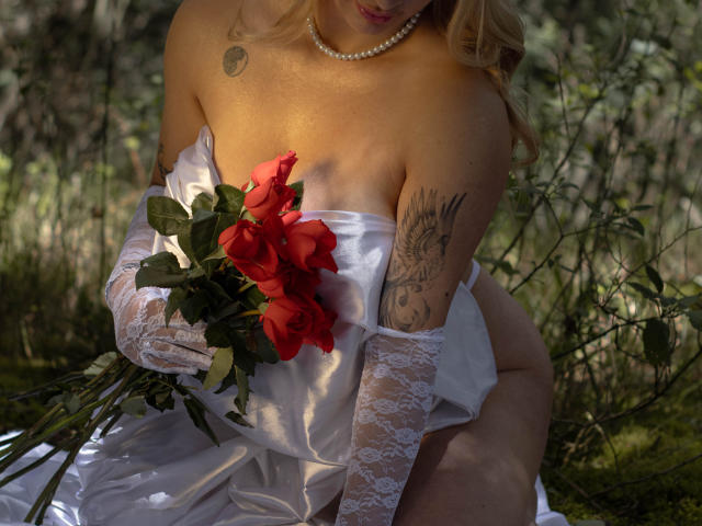 AtheneaRozzi - сексуальная веб-камера в реальном времени - 28862660