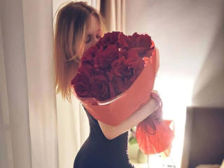 Xem hồ sơ đầy đủ của LinaAngel-hot