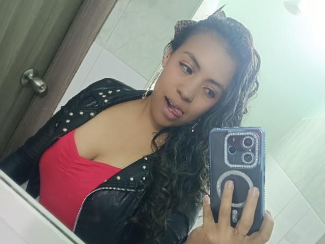 MeganFerrrer - Live porn &amp; sex cam - 28862777