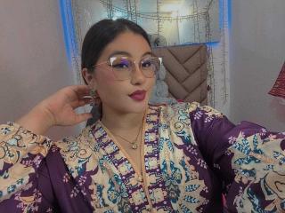 Xem hồ sơ đầy đủ của HelueJamil