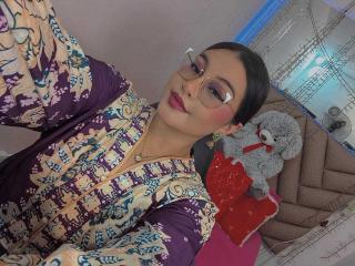 Ver la ficha detallada de HelueJamil