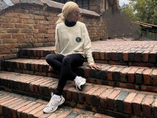 Ver la ficha detallada de AylaCallowey