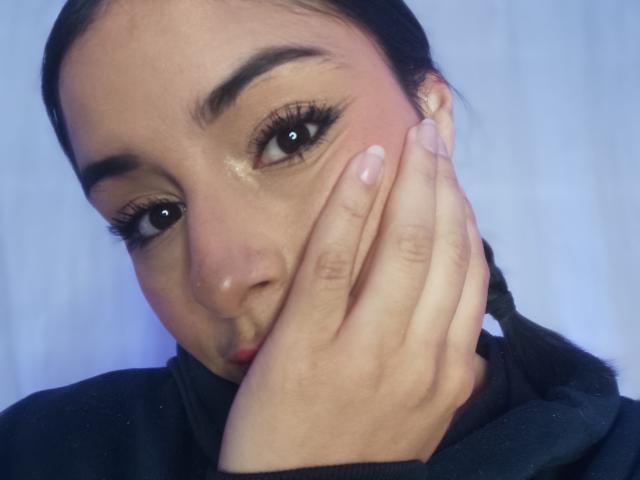 EmilyVv - Live porn &amp; sex cam - 28865180