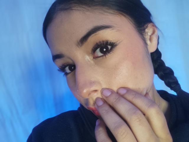 EmilyVv - Live porn &amp; sex cam - 28865186