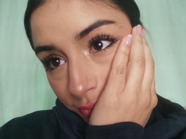 EmilyVv - Sexe cam en vivo - 28865195