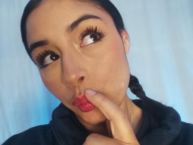 EmilyVv - сексуальная веб-камера в реальном времени - 28865198