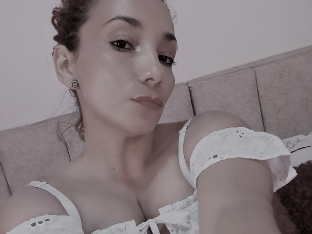 AmberDemons - Live Sex Cam - 28865324