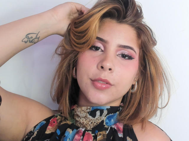 ZaraVidal - Live sexe cam - 28866788