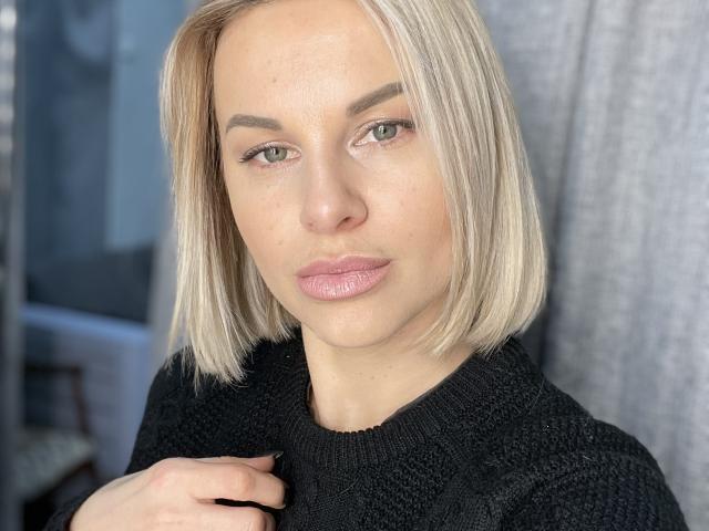 BelleLisaG - Live sexe cam - 28867034