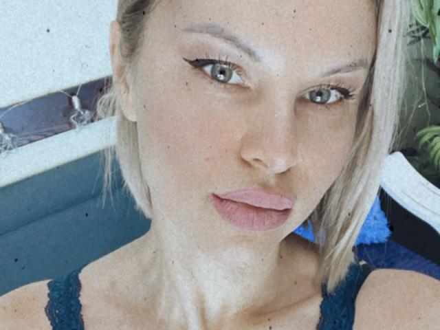 BelleLisaG - Live sexe cam - 28867088