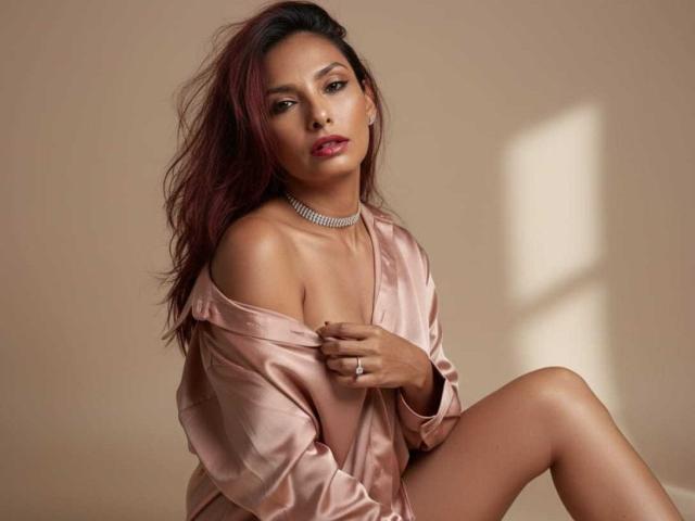 RoxaneMoore - Live sex cam - 28869812