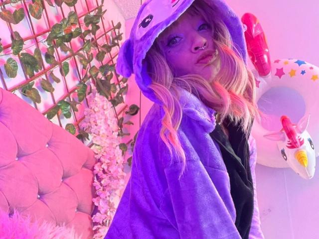 LaurenEvie69 - Live sexe cam - 28875308