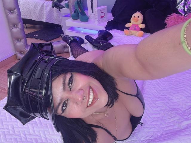 TarahDustin - Live sex cam - 28875530