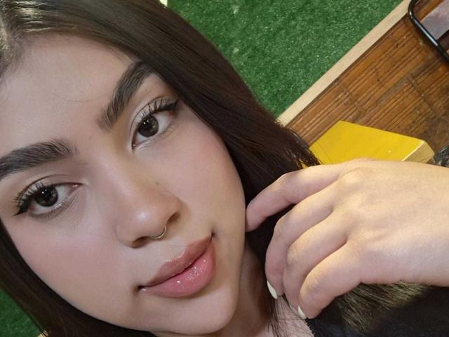 CelesteDiLuca - сексуальная веб-камера в реальном времени - 28878419